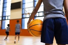 博弈论：策略空间缩小时的理性退场。（策略空间收窄下的理性退出：博弈论视角）